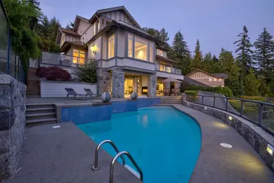 Image de Luxe West Vancouver Mansion
