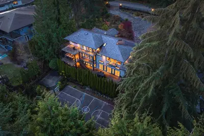 Image de Upscale West Van Estate