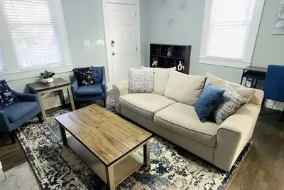 Image de Park View Point - 2 Bed/1. 5 Bath Centrally Located