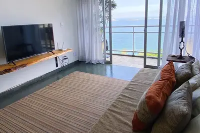 Image de Apartment with sea view and garage 5 minutes from the beach.