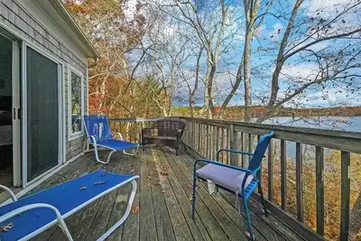 Image de Lakefront Stunning Cape Cod Views w Private Lake Beach Acre+ Land on the lake