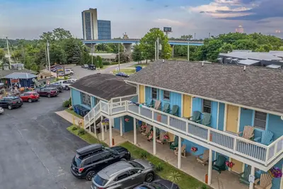 Image de A Suite Place. 5 mi from Beach