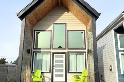 Image de Roadside At The Commons