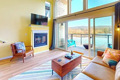 Image de Pond View At The Commons - Dog Friendly