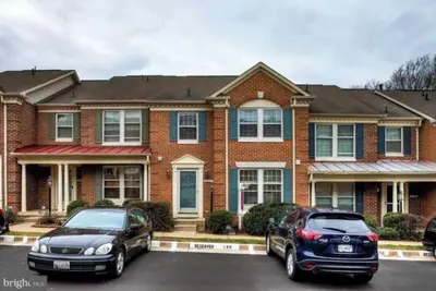 Image de 3-bedroom townhome in peaceful Springfield with WiFi, Ac