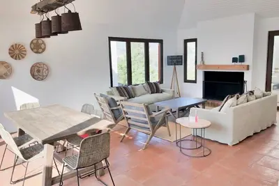 Image de Hom | Espectacular Casa en Cachagua 6pax Jacuzzi Privado en la Terraza con Parri