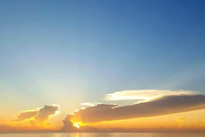 Image de Stunning Oceanfront 2br/2ba Condo with Breathtaking Views and Beach Access!