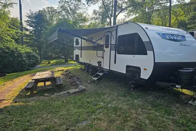 Image de The Bellefonte Campground presents: The Platinum Camper Rental