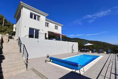 Image de Luxury house with ten beds and private pool in Veprinac, Opatija
