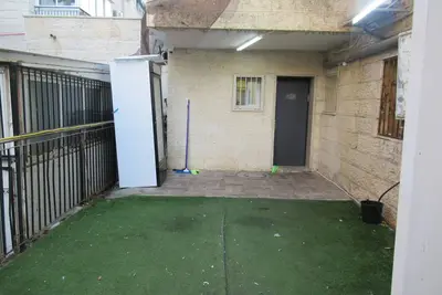 Stunning 2-bedroom apartment in amazing Jerusalem location!