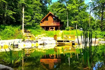 Image de Paint Creek Lodge. . . 5 Bedroom A-Frame Log Cabin W/Hot Tub & Swimming Pond