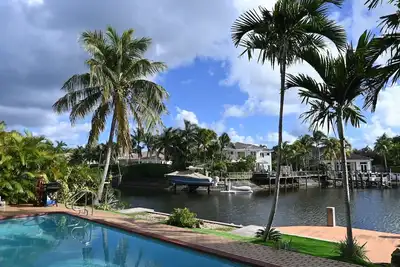 Image de Spacious 5-bedroom house in fabulous Hollywood with WiFi, Loft king bed, kayak