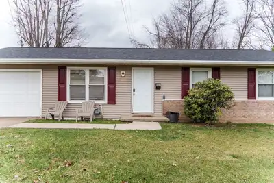 Image de Charming 3-bedroom house in excellent location North Central Wv