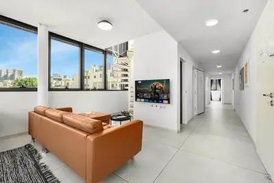 Jaccuzi Montefiore Luxury Apartment By Nimizz