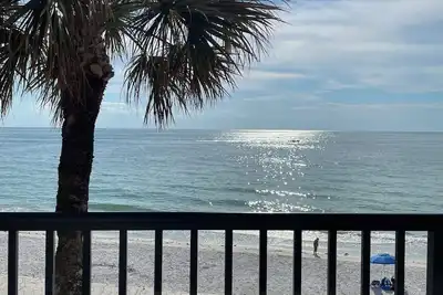 Image de Beachfront Condo on Beautiful Belleair Beach, Florida\n