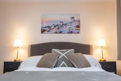 Image de The Light & Luxe Haven