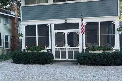 Image de Charming 4-bedroom cottage in Lakeside with WiFi and Ac