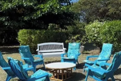 Image de Barbados Large Home Sleeps 10- 4 bed 3 Bath near Beach, restaurants.