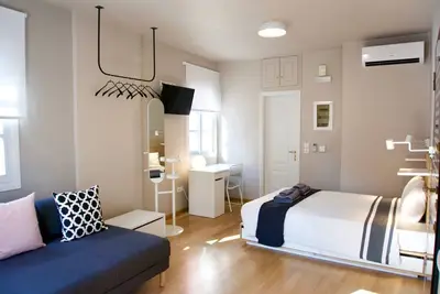 Image de Patroou 1·Amazing Cozy Studio·Whale