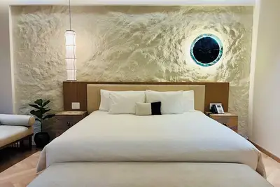Image de Charming Oceanview Luxury Apartment inside a 5 stars-resort at An Bang- Hội An