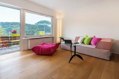 Image de Appartement \"Traumblick\" avec vue sur les montagnes, balcon et Wi-Fi