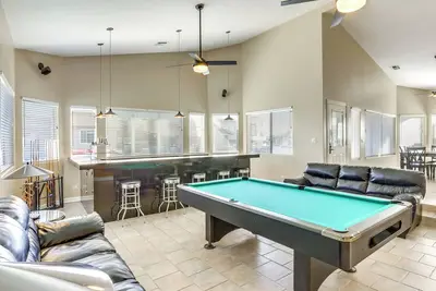Image de Riverfront Home w/ Dock & Pool Table in Parker!