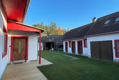 Image de Charming farmhouse with sauna and WiFi in Vlkov