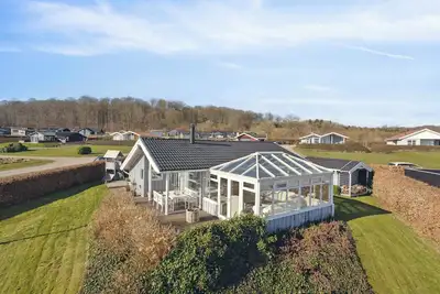 Image de Lovely summer house with sea view
