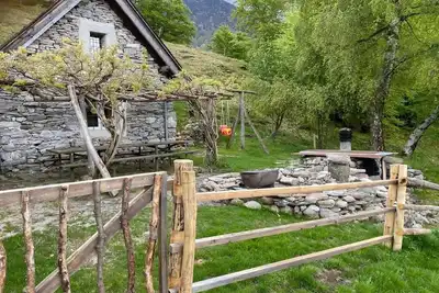 Image de Maison de vacances Rasa pour 1 - 10 personnes avec 2 chambres à coucher - Hutte