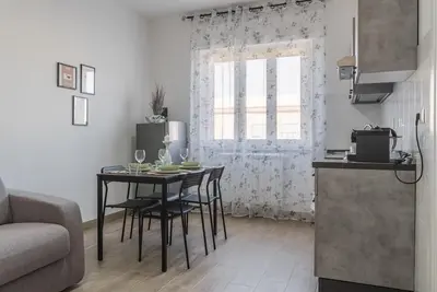 Image de Delightful apartment in the heart of Fiumicino, a stone's throw from the sea.