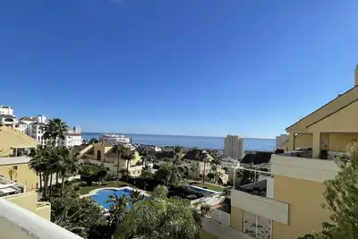 Image de 3 bedrooms apartment close to the beach, port and old town