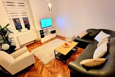 Charming 1-bedroom apartment in beautiful Zagreb, down town with WiFi, Ac