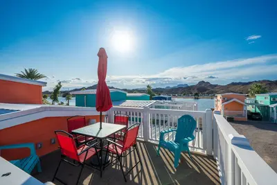 Image de Rockstar, Deluxe River views at Roadrunner Resort