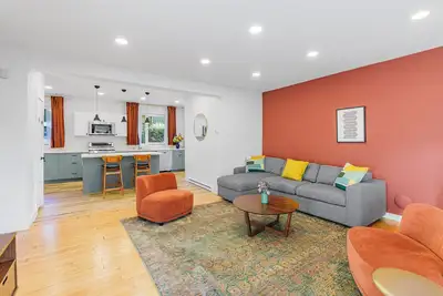 Image de Town House Lodge offers the best of the Adirondacks