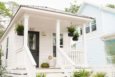 Image de Juander Inn + Studio Juan + pool on 30a