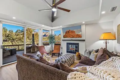 Image de Serene Villa! Family, Pool, Hot Tub, Views, Golf, Tennis & Pickleball