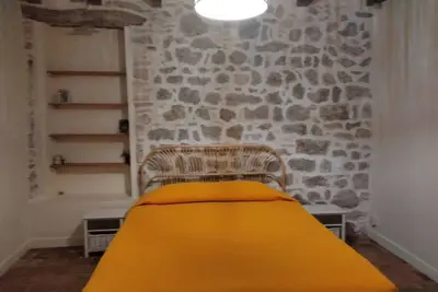 Image de Maison à Vallérargues, proche Uzès et Lussan, charme et calme au cœur du Gard