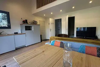 Image de 2 chalets indépendants avec jardin