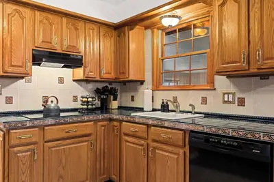 Image de Grandma's Fun House - Heated Indoor Pool | 5br