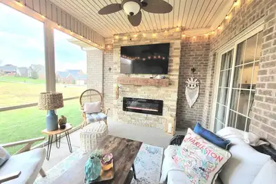 Image de Perfect ranch style home for the Bourbon Trail w/ screened-in porch