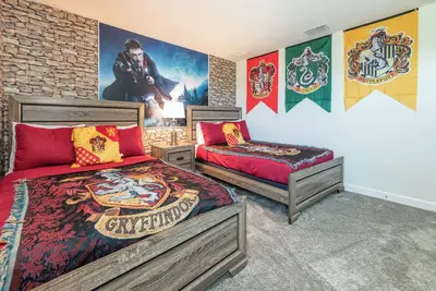 Themed Br/Pool/Spa/Game room Champions Gate 19020