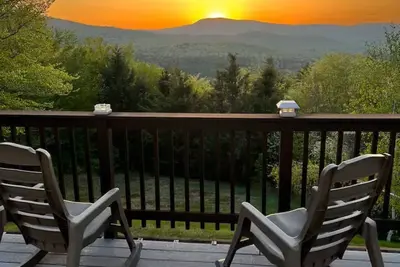 Image de New! Mountain View Escape w\/Hot Tub