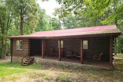 Image de Cozy Log Cabin Retreat