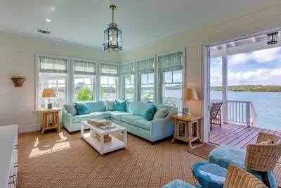 Image de 3 Bedroom Villa - Sunset Point, Abaco - Southport Villa # 5