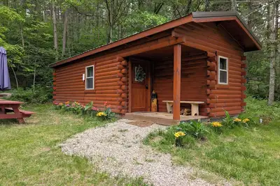 Image de WALKAbOUT Creek Campground Eagle Cabin
