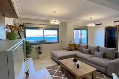 Image de Duplex vue sur mer en plein centre avec grande terrasse
