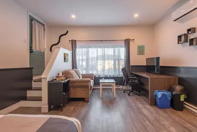 Image de Between two bridges: a private studio suite