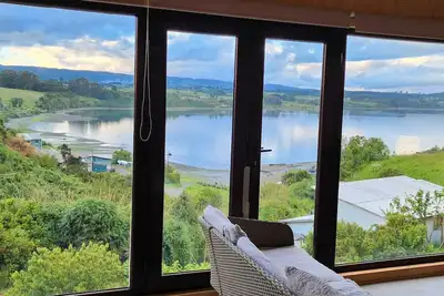 Image de Spectacular house overlooking the sea, come and relax, it is cozy and bright.