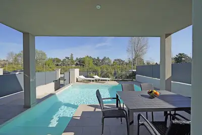 Image de Villa Botego 21 | 3 Bedrooms | Private Infinity Pool, Sauna & Garden Terrace | Modern Design with Lake Garda Views | Sirmione