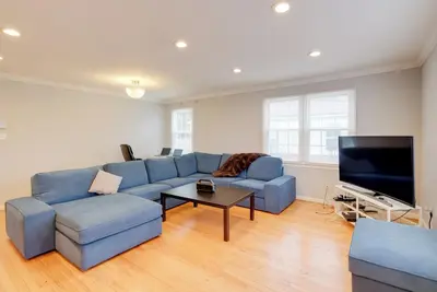 Image de Dc Area Home ~ 1 Mi to Metro: Wfh Friendly!